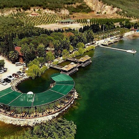 Iznik Askania Екстериор снимка